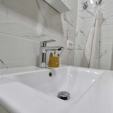 Apartmán Cozy And Chic In -