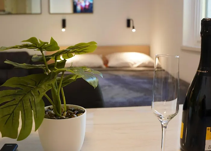 Cozy And Chic In - Apartmán *